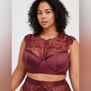Torrid Satin And Lace High Neck Bra Top Size 2